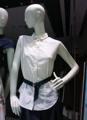 引领时尚潮流 精选女装品牌与鞋帽零售指南